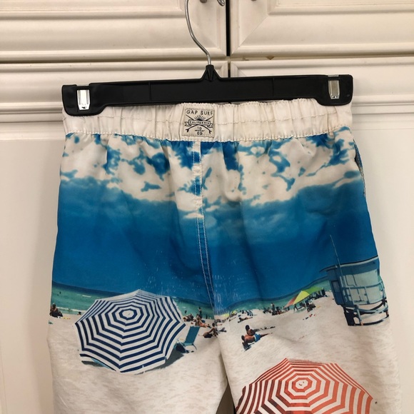GAP beach scene boys swim trunks - Picture 5 of 8